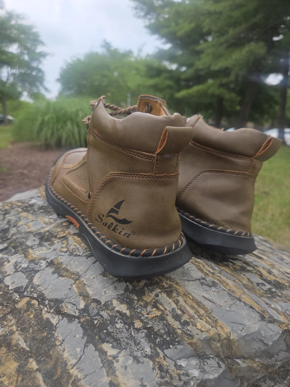 Salomon Brown/Tan Men's Outdoor Lace-Up Boots